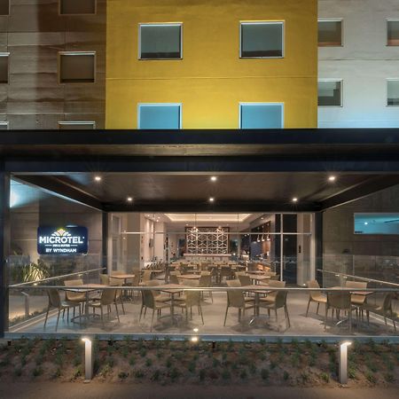 Microtel Inn & Suites By Wyndham San Luis Potosi Ngoại thất bức ảnh