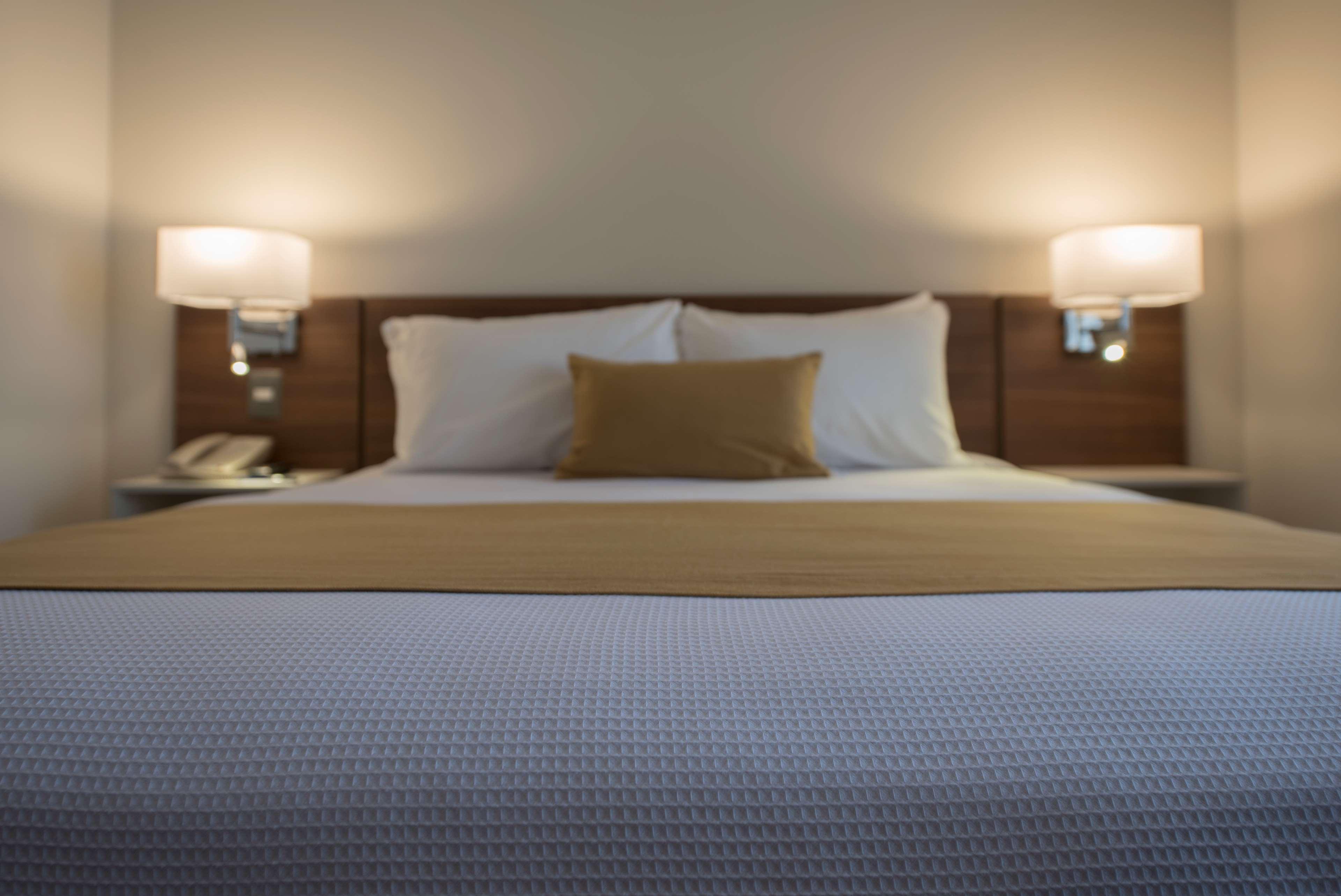 Microtel Inn & Suites By Wyndham San Luis Potosi Ngoại thất bức ảnh