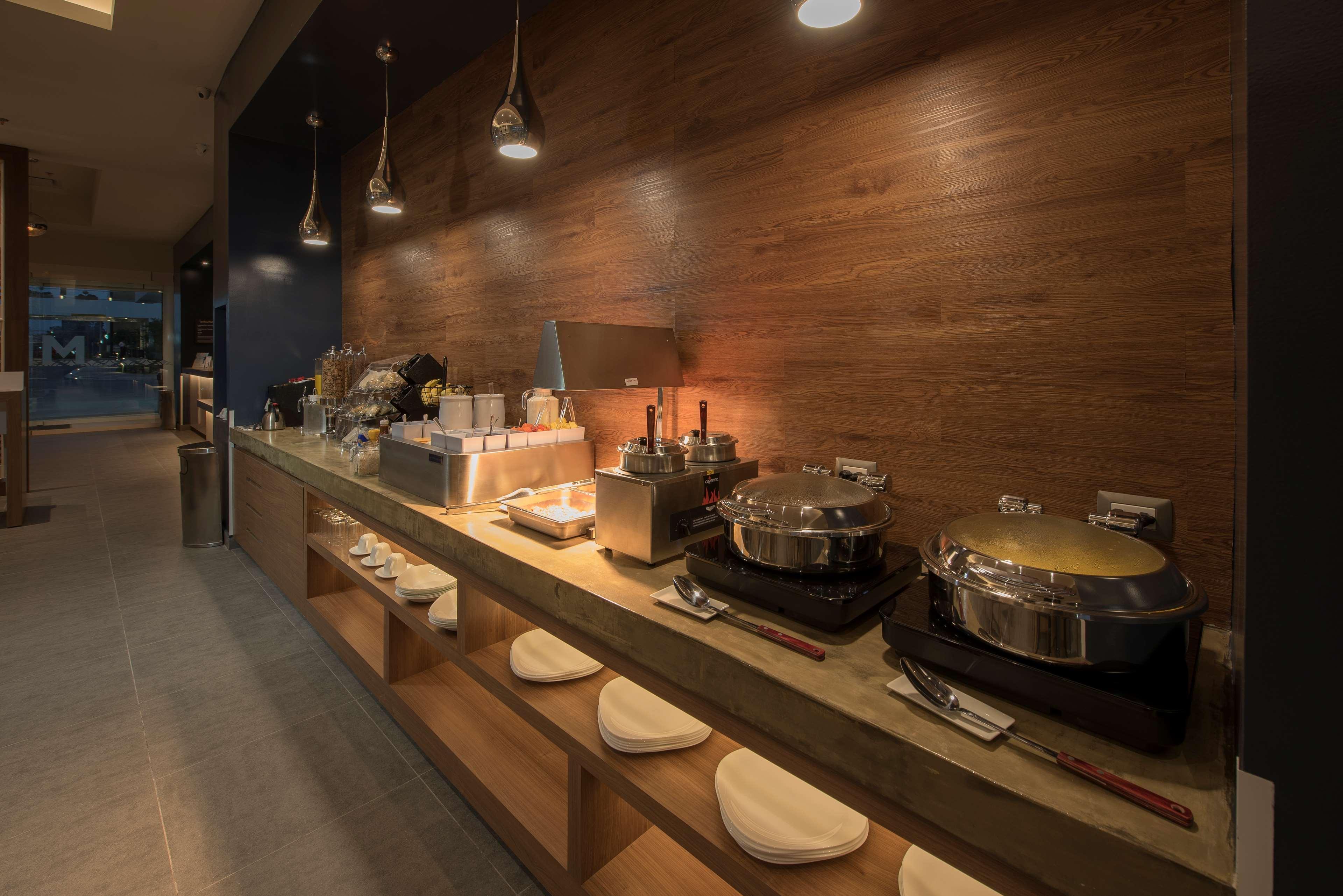 Microtel Inn & Suites By Wyndham San Luis Potosi Ngoại thất bức ảnh