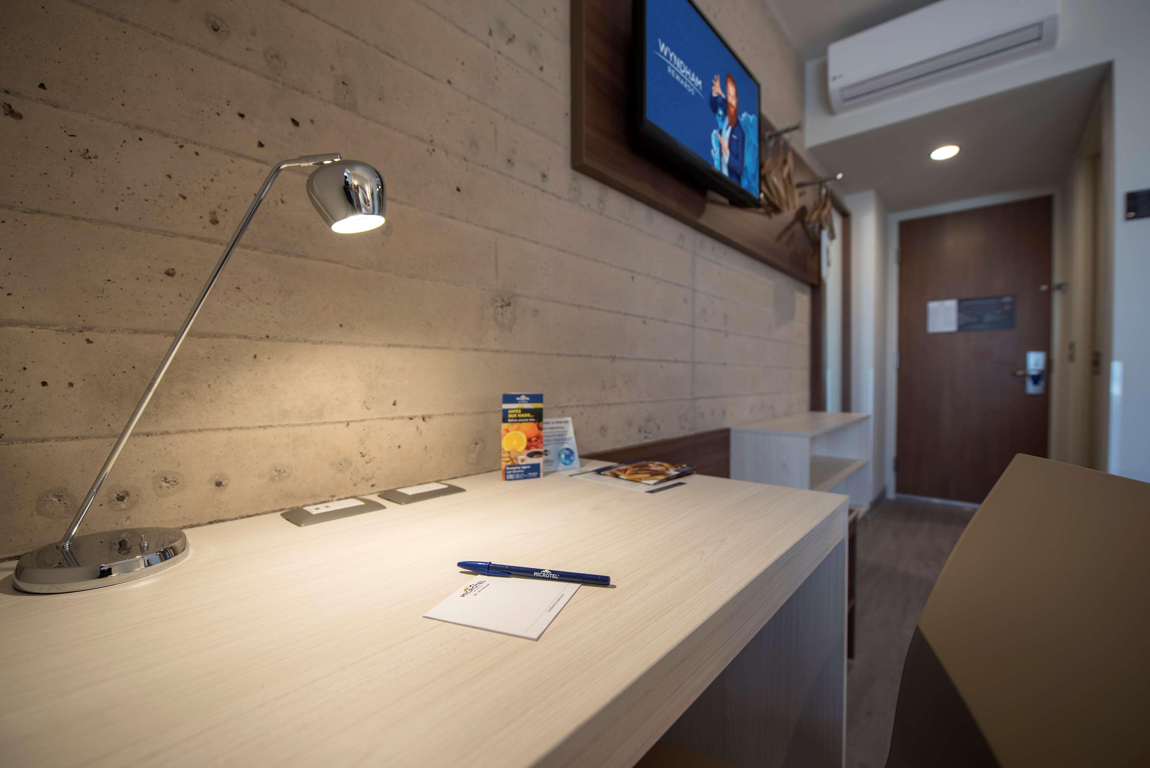 Microtel Inn & Suites By Wyndham San Luis Potosi Ngoại thất bức ảnh