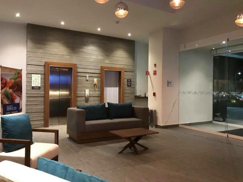 Microtel Inn & Suites By Wyndham San Luis Potosi Ngoại thất bức ảnh